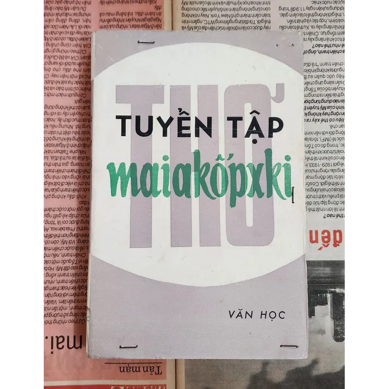 Tuyển thơ Nga của nhà văn Vladimir Vladimirovich Mayakovsky 727196