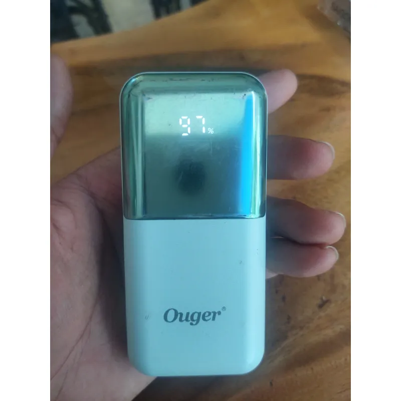 Pin sạc dự phòng dung lượng 9000/10000mAh còn 90% 591305