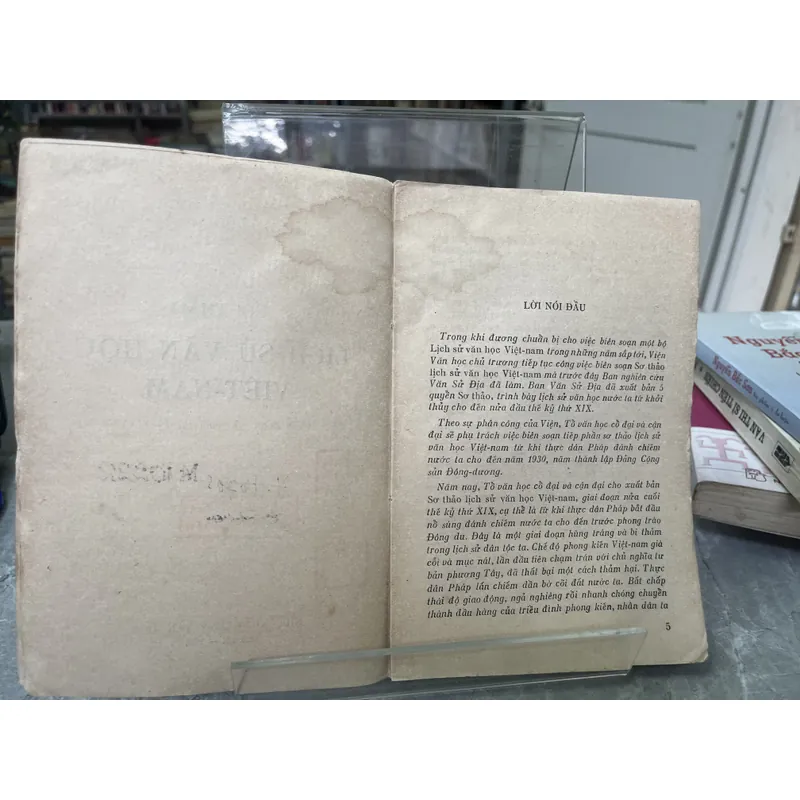 SƠ THẢO LỊCH SỬ VĂN HỌC VIỆT NAM 695493