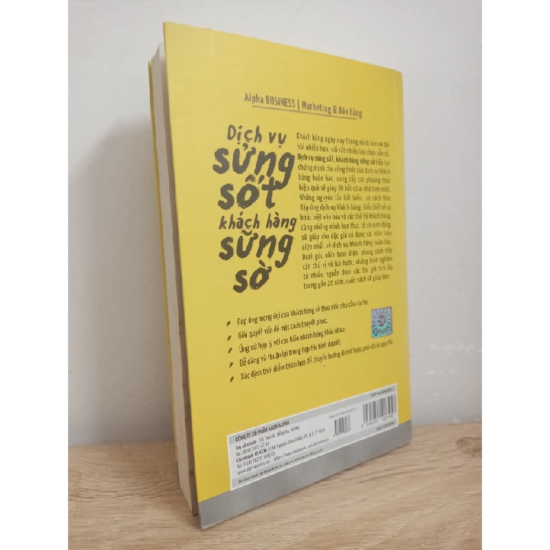 [Phiên Chợ Sách Cũ] Dịch Vụ Sửng Sốt Khách Hàng Sững Sờ (2019) - Kristin Anderson, Ron Zemke S1507 504655