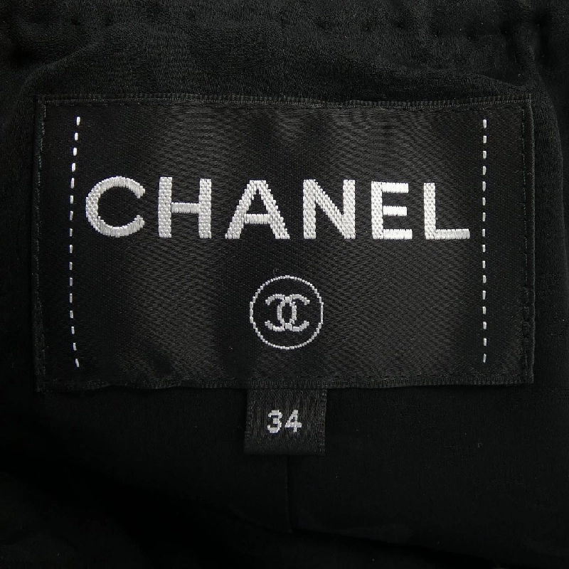 Áo khoác CHANEL 636082