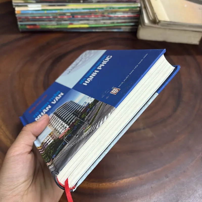 II Tựa Sách: Từ Tinh Thần Nhân Văn Đến Trường Đại Học Hạnh Phúc - Lê Công Cơ - 2023 998085