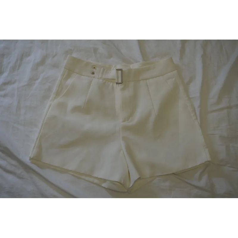 [ New ] - Short màu trắng L - Chưa mặc lần nào 680907