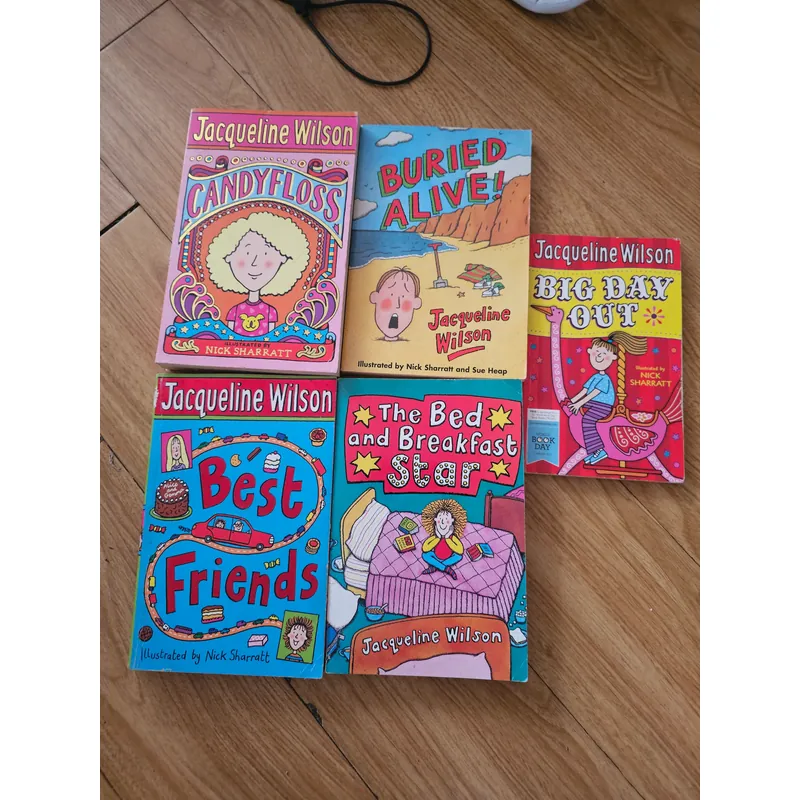 Combo 5q Jacqueline Wilson không trùng như hình 
80k 654936