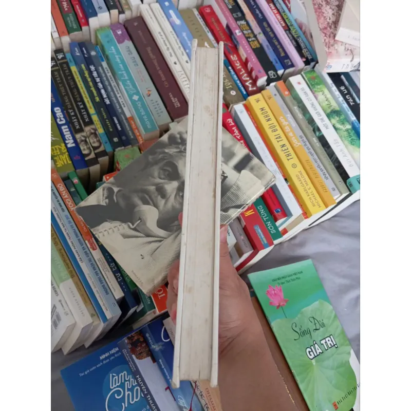 Lời thú tội của một sát thủ kinh tế 931012