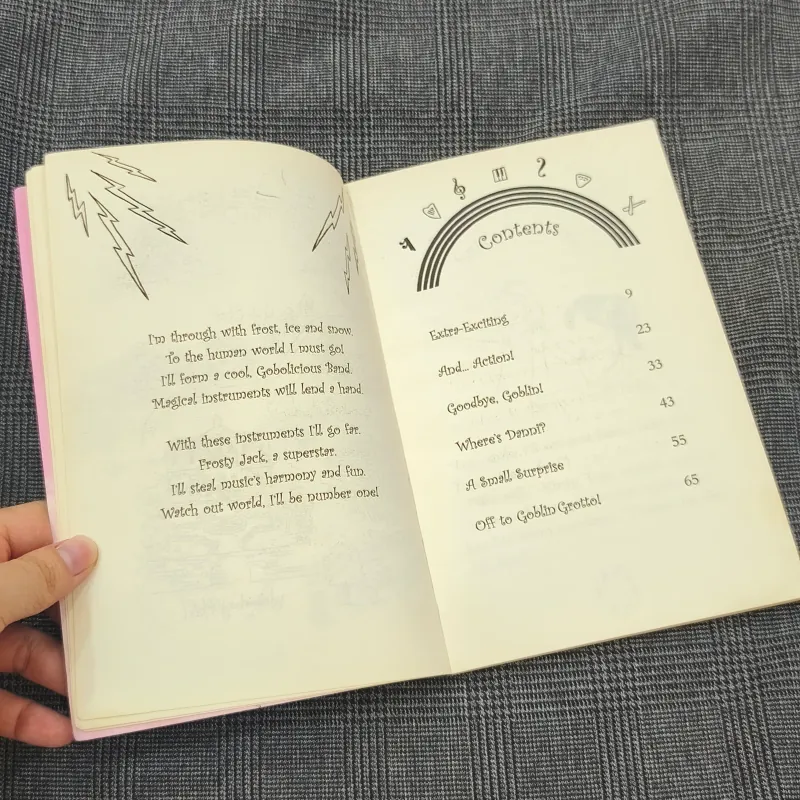 (Ngoại văn) Rainbow Magic - Book 67: Danni the Drum Fairy  1036338