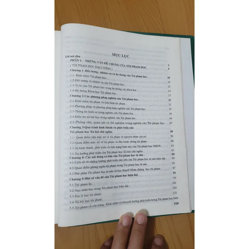 TỘI PHẠM HỌC HIỆN ĐẠI  783872