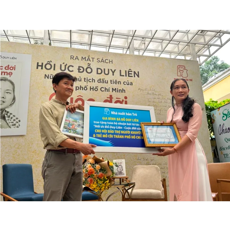Cuộc đời của mẹ (NXB Trẻ) của tác giả Đỗ Duy Liên 533947