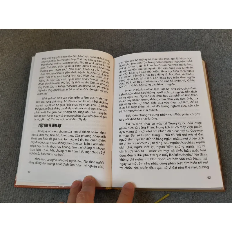 GIỚI THIỆU PHẬT GIÁO CHO THÀNH PHẦN TRÍ THỨC 727173