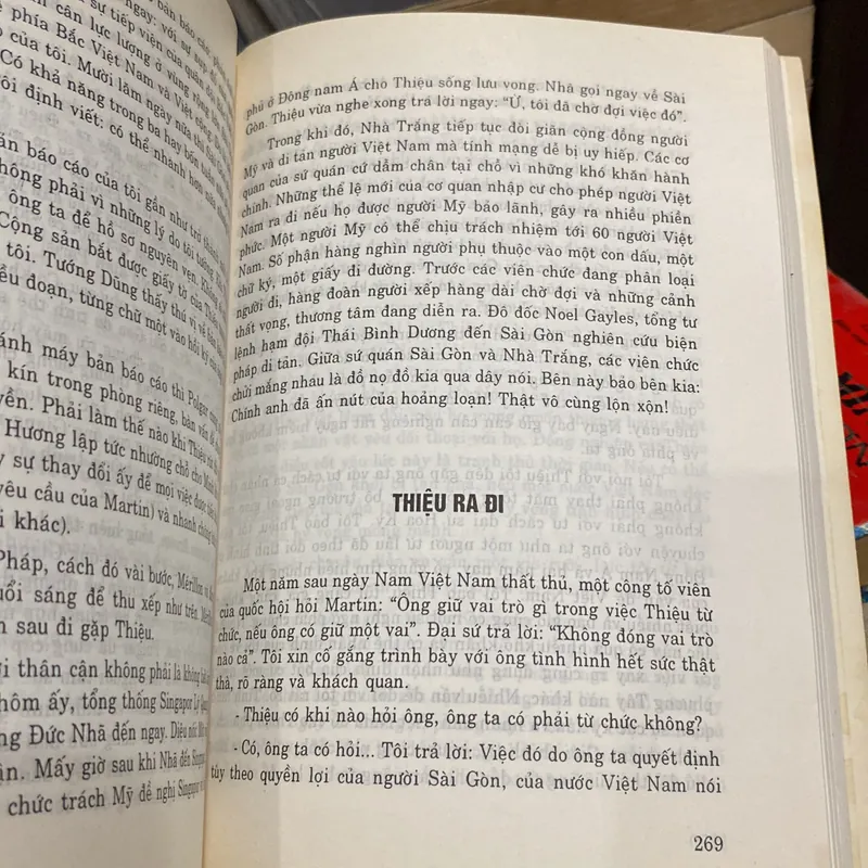 CUỘC THÁO CHẠY TÁN LOẠN, FRANK SNEPP (XB 2000) 568144