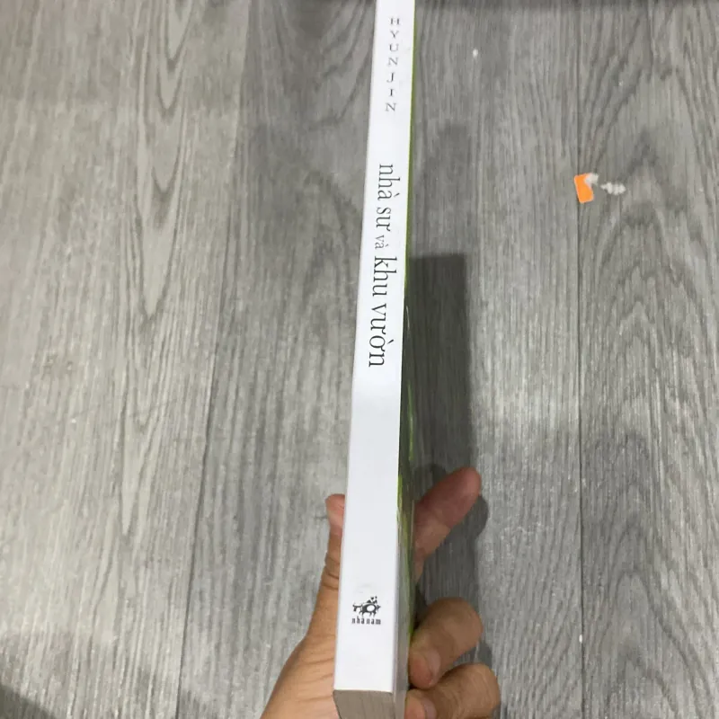 Nhà dư và khu vườn 1022962