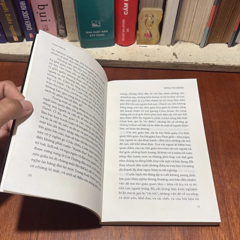 II Sách Triết Học: Biết Ta Đích Thực Là Ai _ Cuốn Sách Về Một Cấm Kỵ - Alan Watts - 2016 789415