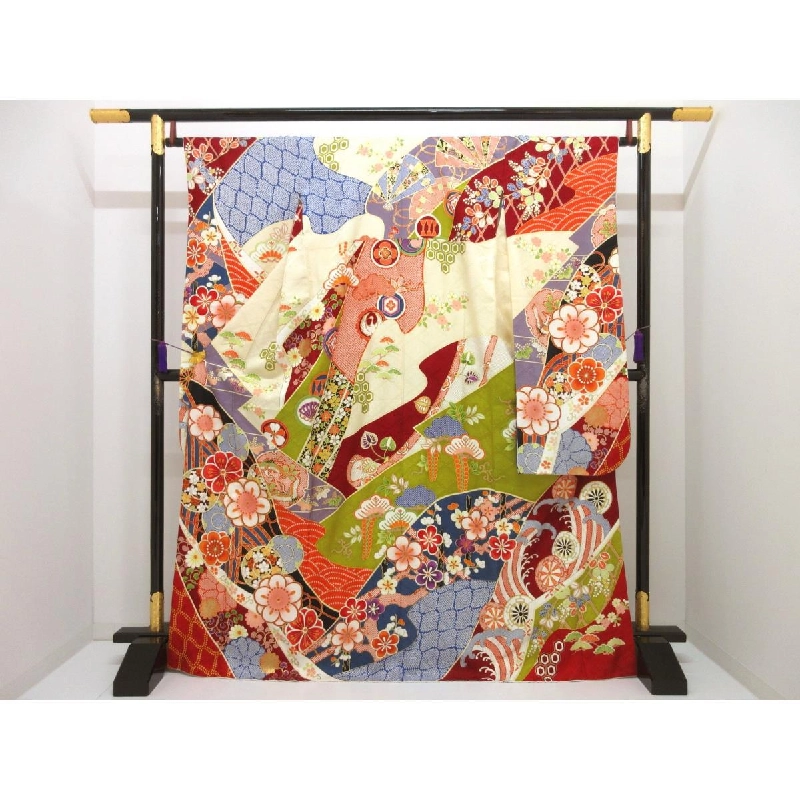 Kimono Furisode chế tác bằng vàng Yuzen - Hàng hiệu Chính hãng 877408