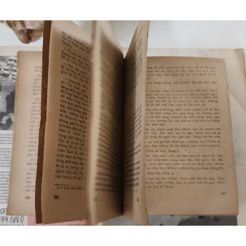 Boris Pasternak, con người và tác phẩm (bao gồm thiên tiểu thuyết Bác sĩ Zhivago) 702987