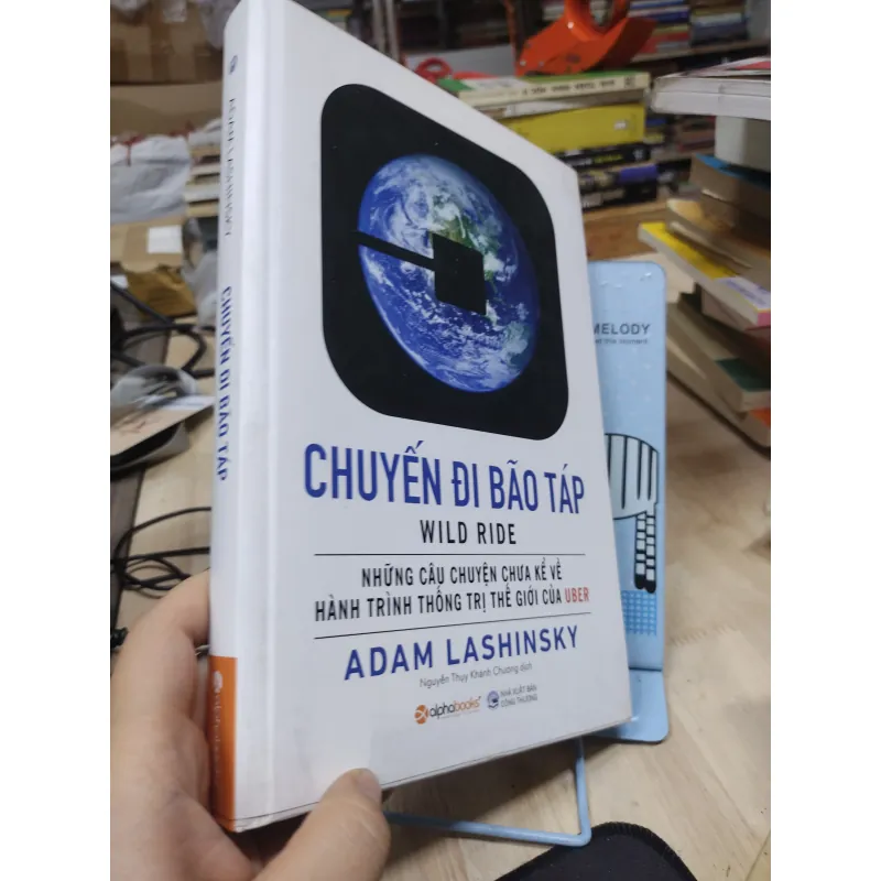 Sách: Chuyến đi bão táp - TG: Adam Lashinsky (B2) 796716