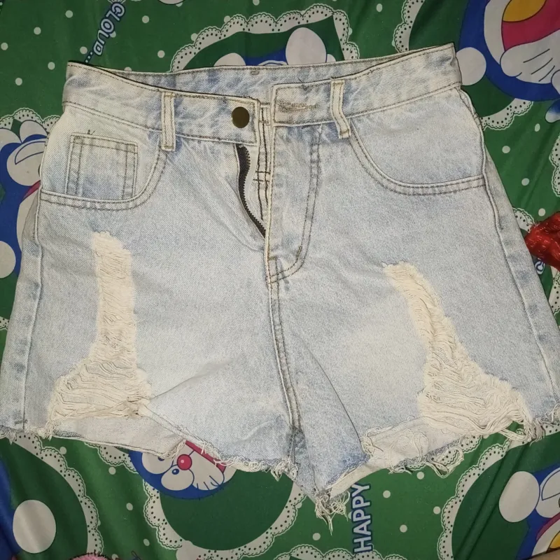 Quần đùi dáng rách xinh 758973