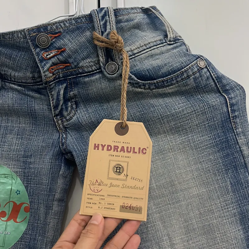 Quần jean Alex- nữ lưng trễ ống rộng 56- lưng 70-dài 90.Hàng xách tay từ Mỹ. Chưa sử dụng 565185