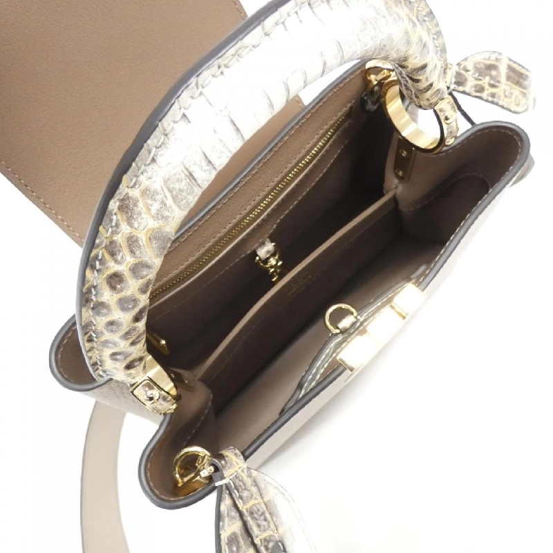 Túi xách Louis Vuitton Capucines BB da kỳ lạ 618932