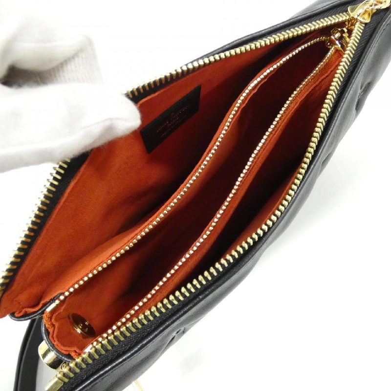 Túi đeo vai Louis Vuitton Coussin BB M20574 - Hàng hiệu Chính hãng 801969