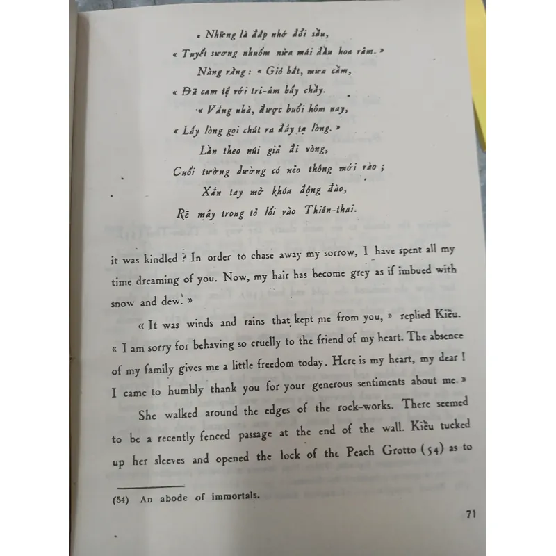 KIM VÂN KIỀU - BẢN DỊCH TIẾNG ANH CỦA LÊ XUÂN THỦY 719461