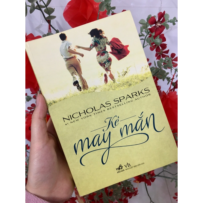 Tiểu thuyết Kẻ may mắn Nicholas Sparks 478797