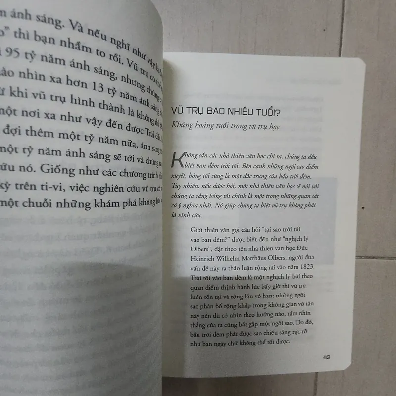 Sách Những câu hỏi lớn vũ trụ  717352