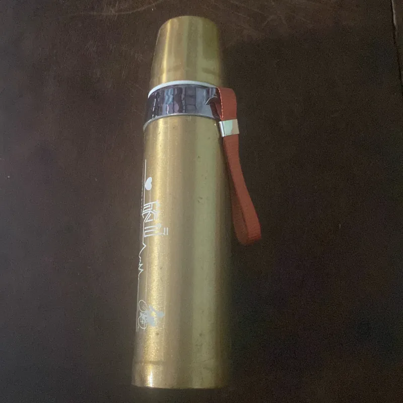 Bình đựng nước  697367