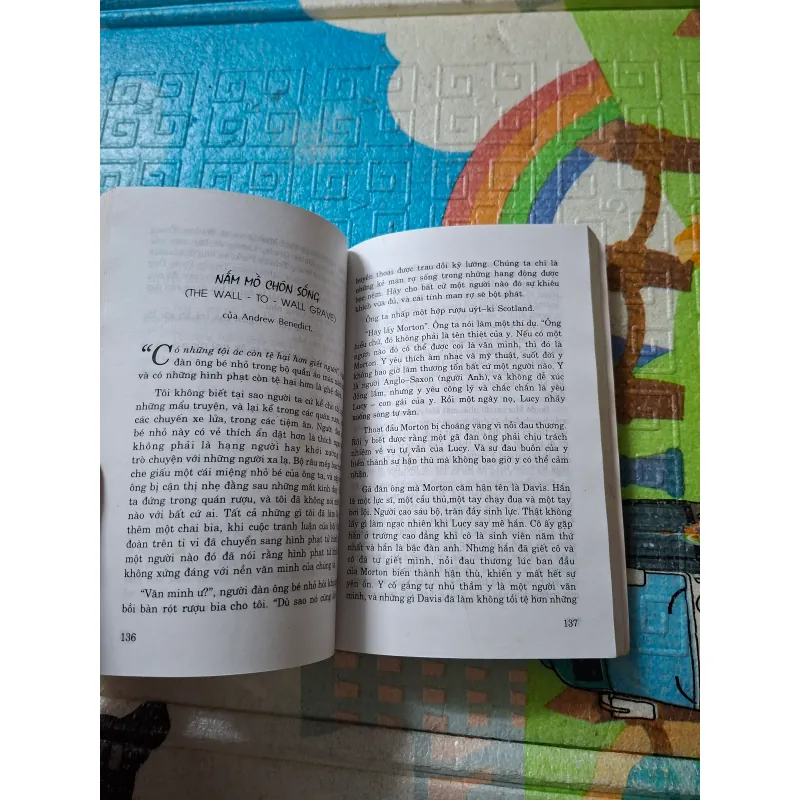 Chuyện lạ bốn phương: Cặp tình nhân trên bãi biển 786987