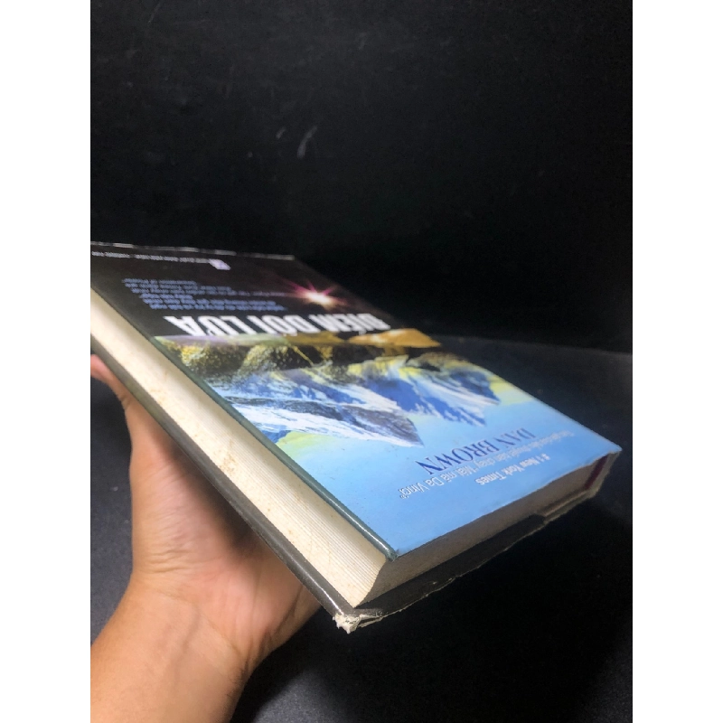 Điểm dối lừa bìa cứng Dan Brown năm 2014 mới 70% ố vàng rách nhẹ HCM2311 912825