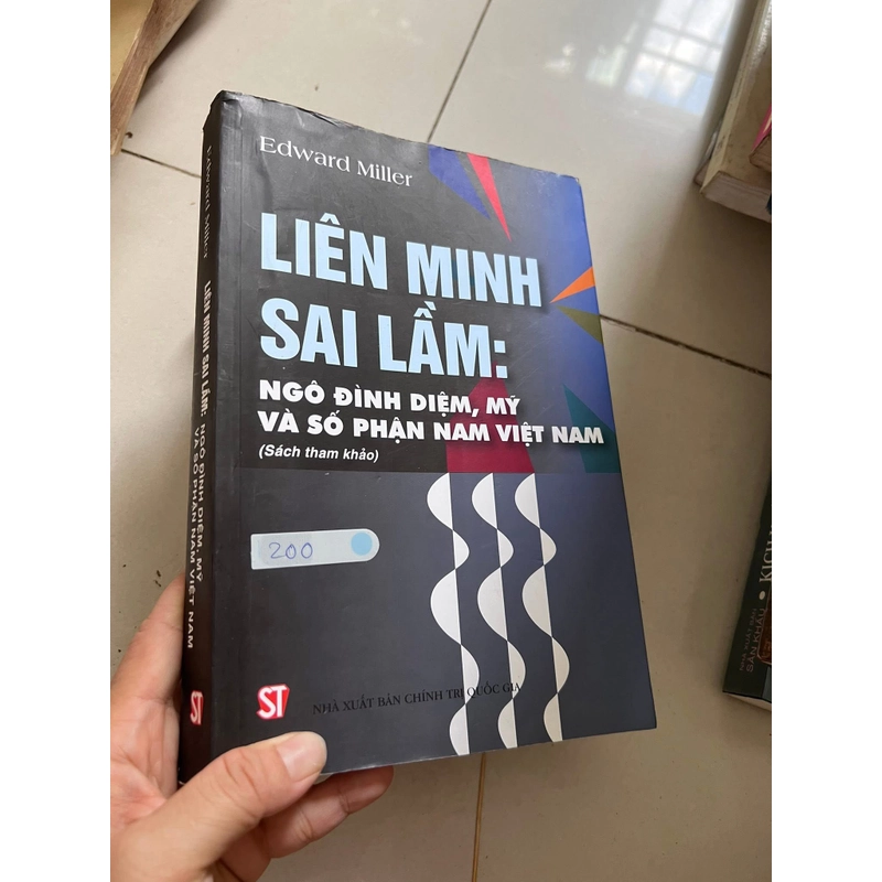 Liên minh sai lầm 526463