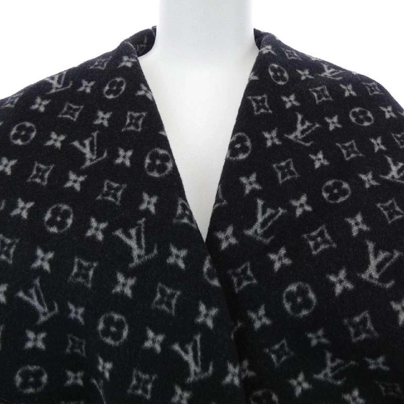 Áo khoác có mũ LOUIS VUITTON FGCO40QWE - Hàng hiệu Authentic 819153