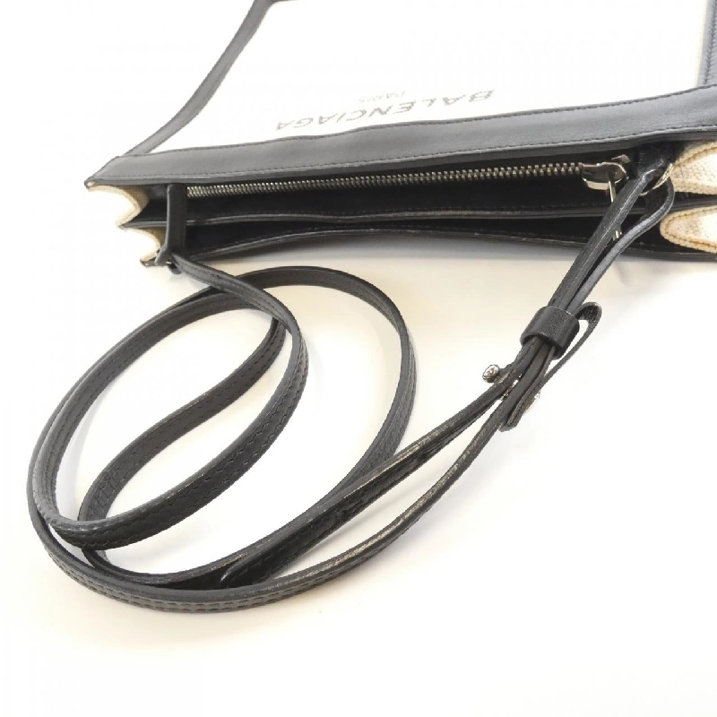 Túi đeo vai Balenciaga màu xanh navy 339937 AQ31N 610157