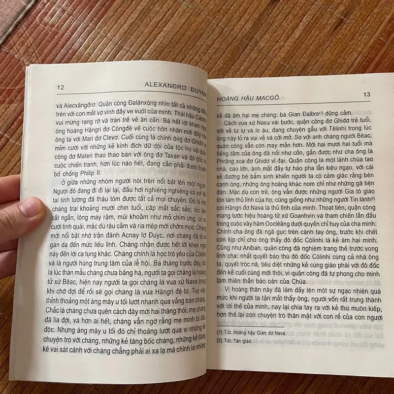 Hoàng hậu Macgo 605935