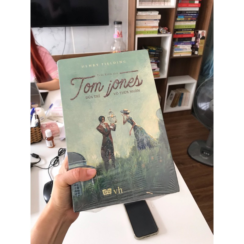 Tom jones đứa trẻ vô thừa nhận - henry fielding  184938