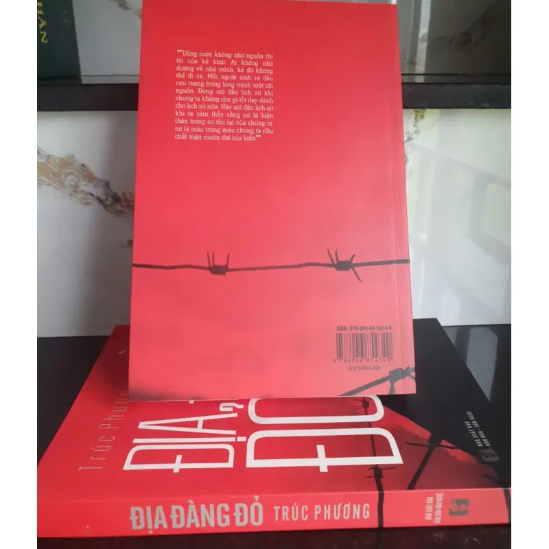 Truyện ký Địa Đàng Đỏ - Trúc Phương 689736
