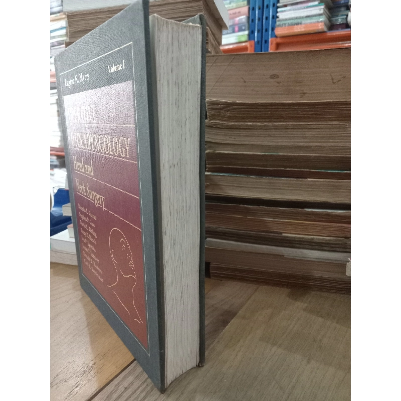 Operative otolaryngology: Head and neck surgery - Eugene N. Myers 792180