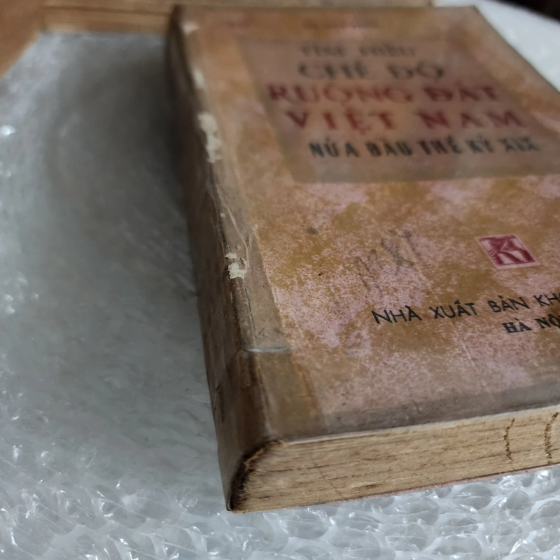 Tìm hiểu chế độ ruộng đất Việt nam nửa đầu thế kỷ XIX | Vũ huy phúc | 1979 529244