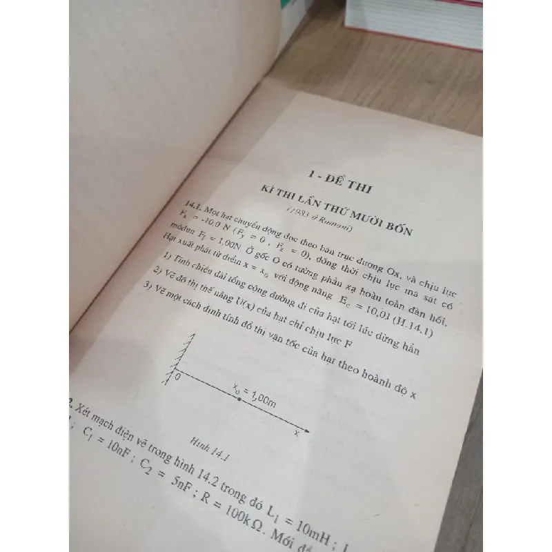 Bài thi vật lí quốc tế - Dương Trọng Bái, Đàm Trung Đồn 705248
