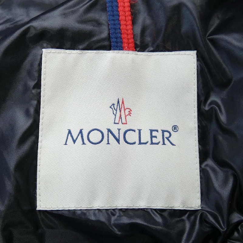 Áo khoác lông vũ MONCLER 633340