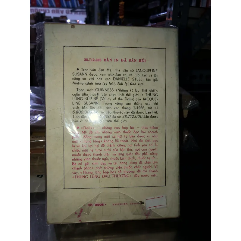 Thung lũng đau thương (thung lũng búp bê)- Jacqueline Susann 974353