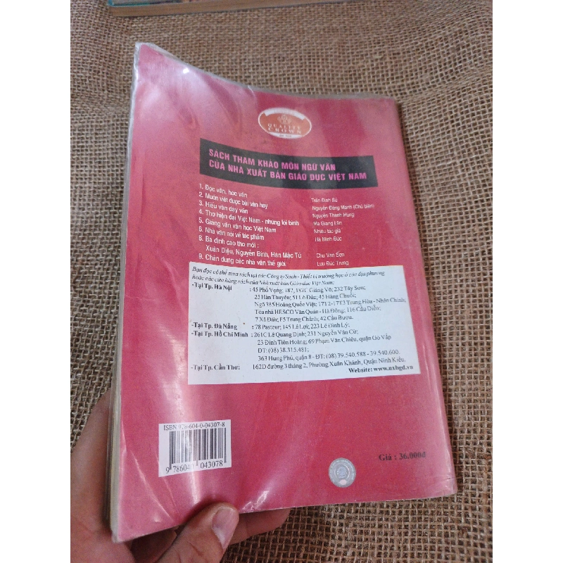 PHÂN TÍCH BÌNH GIẢNG TÁC PHẨM VĂN HỌC 10 2015 mới 80% (Giáo khoa) HLSC2404 1028479