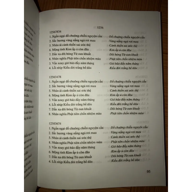 Bìa thơ Vịnh Kiều độc đáo - Và cách làm thơ thuận nghịch độc 603858