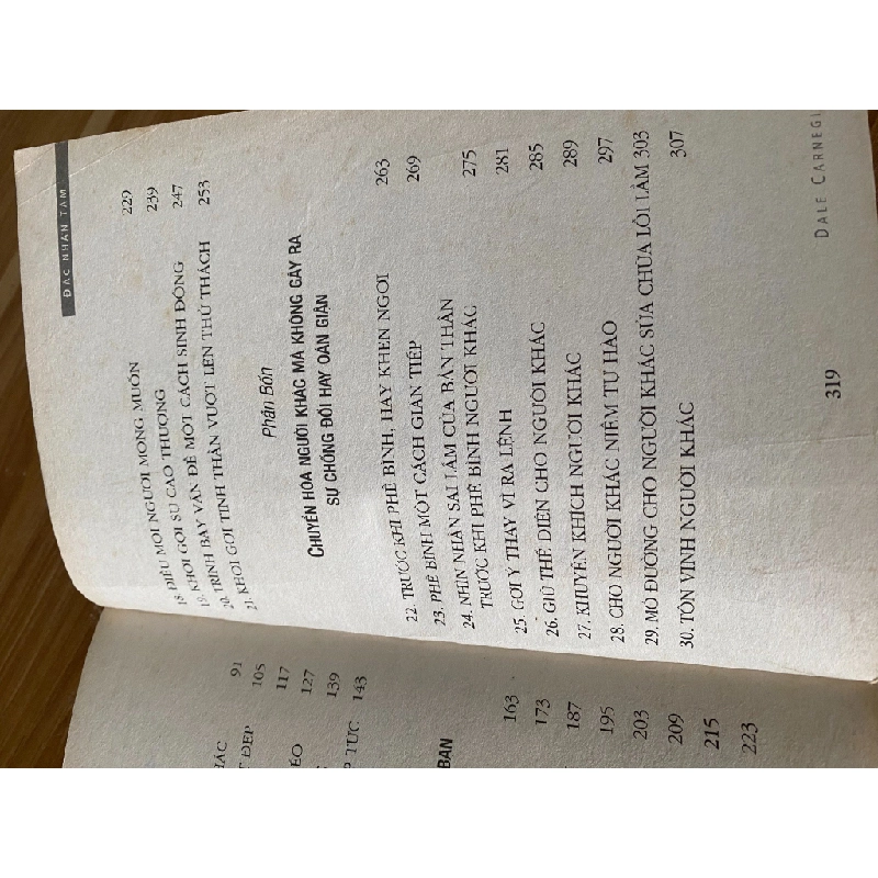 Đắc Nhân Tâm - Dale Carnegie 532278