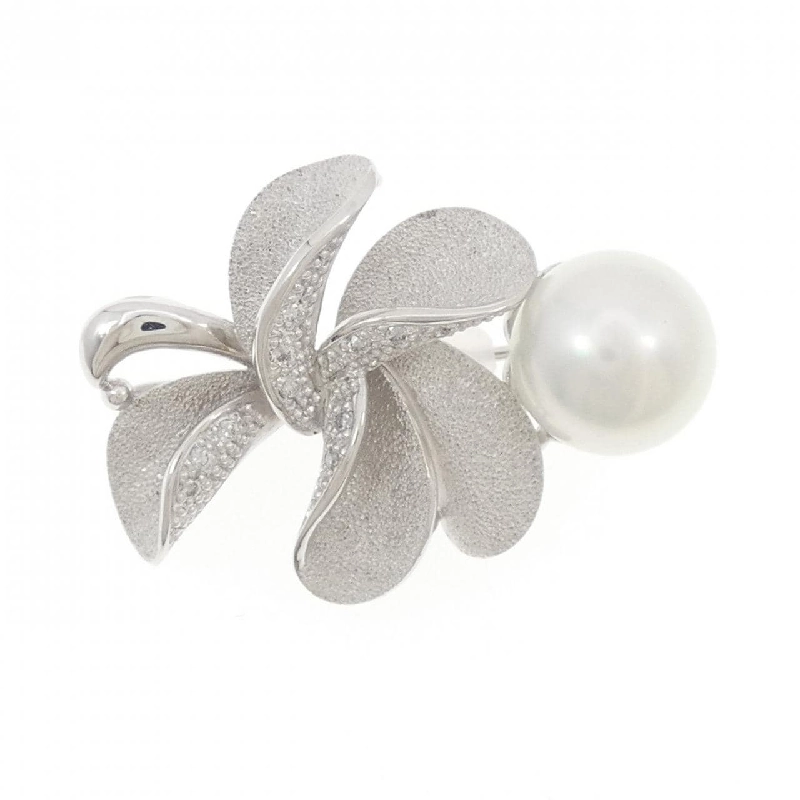 Bros trắng ngọc trai 11mm của Takako Okui 666824