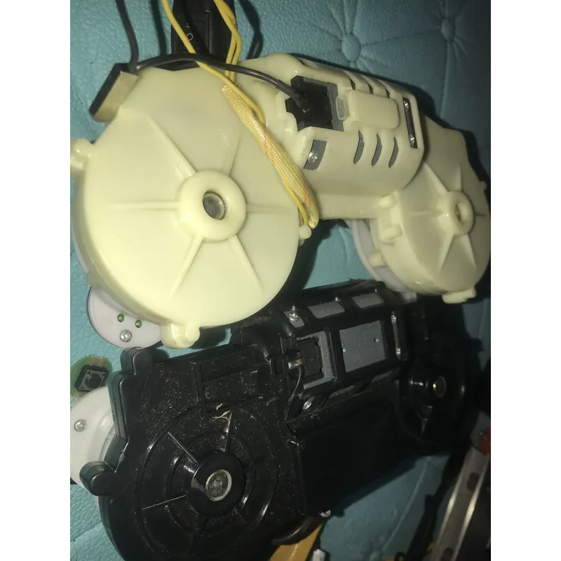 Hai bộ động cơ máy matxa  737945