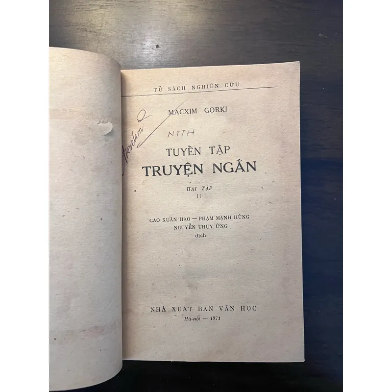 📖 Tuyển tập truyện ngắn M.Gorki (trọn bộ 2 tập) 600627