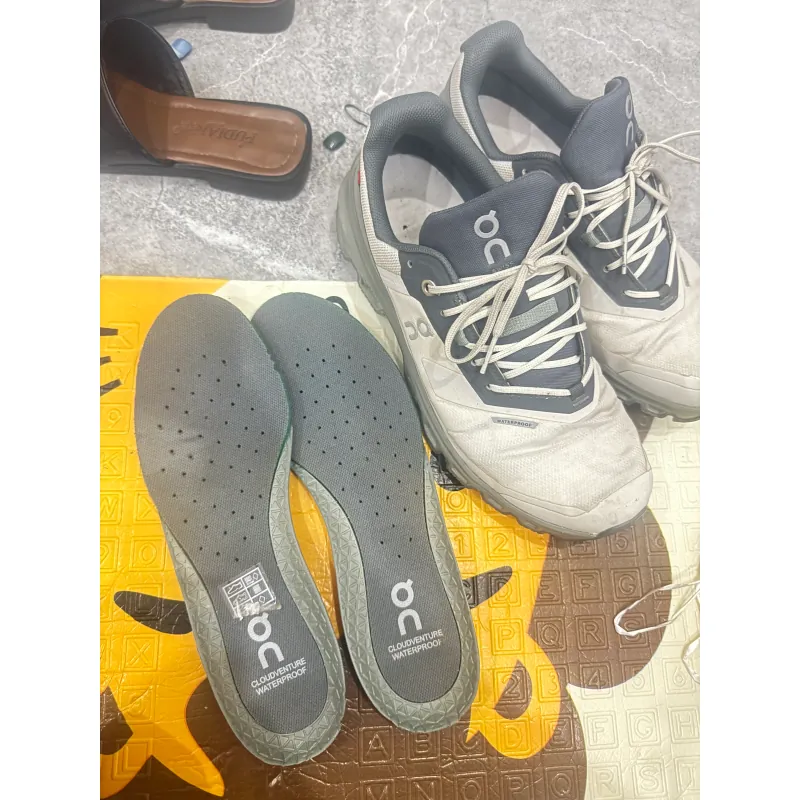 Giầy on running 973202