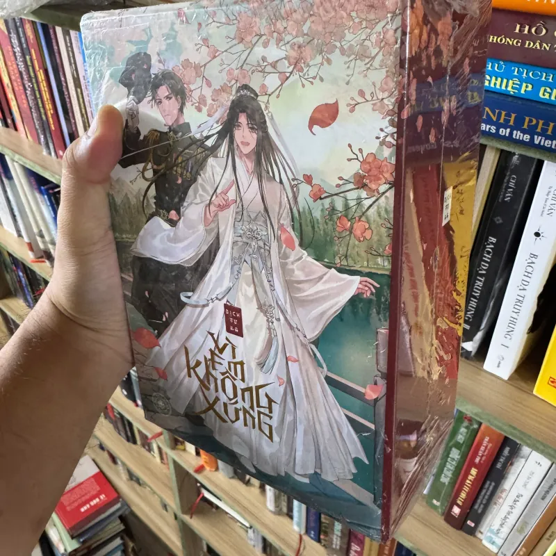 Boxset sách bìa cứng Vì em không xứng 995179