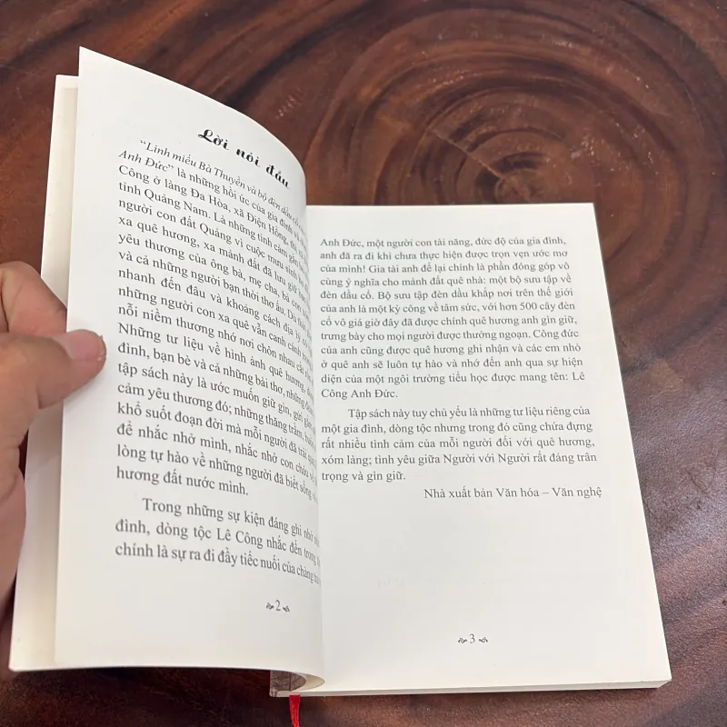 II Linh Miếu Bà Thuyền Và 500 Bộ Đèn Dầu Cổ Của Lê Công Anh Đức - 2020 995346