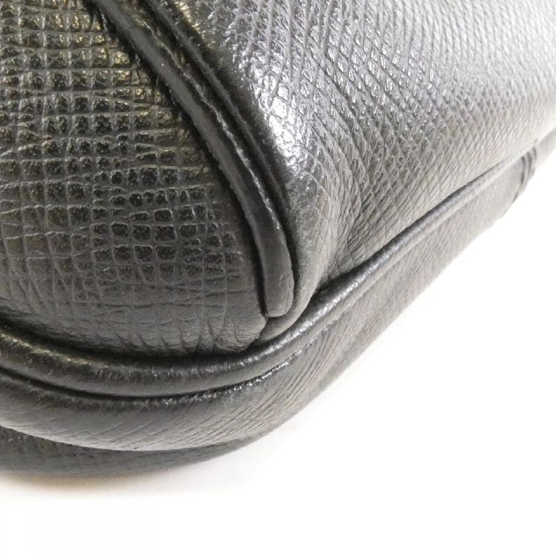 Túi đeo chéo Louis Vuitton Taiga Bum Bag Outdoor M33438 - Hàng hiệu Chính hãng 802100